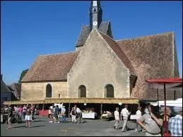 Les habitants de Dollon sont les ...