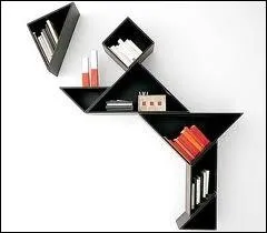 Jeu de puzzle en sept pices compos d'un paralllogramme, d'un carr et de cinq triangles isocles, rectangles...