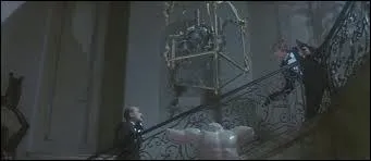 Antoine et Bob cambriolent une riche demeure mais c'est ...