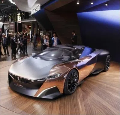 Un Concept car est une voiture exprimentale construite en trs peu d'exemplaires, servant a montrer les avances technologiques de la marque. Quel est ce modle prsent au salon 2012 ?