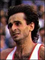 Cet athlte tait spcialiste des courses de fond et fut champion de France du 1500 m plein air en 84-85-86 et 92. Il s'appelle :