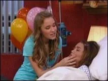 Pourquoi Miley est-elle  l'hpital ?