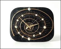 Au mois de juin 1949, le premier journal tlvis commence d'tre diffus; quelle est sa particularit ?