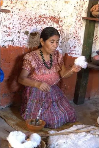 C'est ainsi que nous avons la (... ) rfrence du  maxtatl ou culotte faite avec du coton.