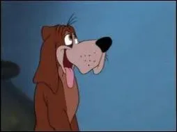 Quel est le nom du sympathique chien de ferme dans  Cendrillon   ?