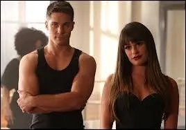 Lea s'apprte  interprter... . .