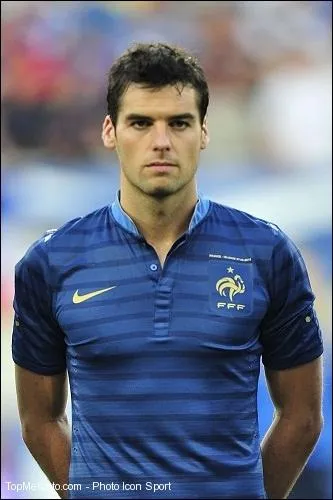 Qui est ce footballeur ?