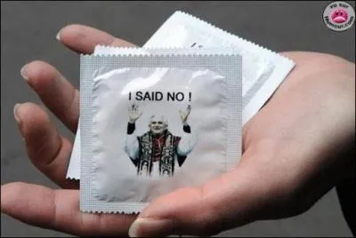 De son premier mariage, il a eu deux enfants - Sandra et Michal - qui sont respectivement :