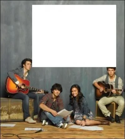 Dans quel film a-t-elle jou aux cts des Jonas ?