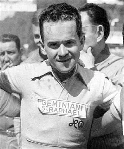 Roger Walkowiak est un ancien coureur cycliste qui eut son heure de gloire en 1956 en...