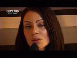 Dsireux de respecter une plus forte prsence fminine dans le monde du travail, la rdaction grolandaise a engag une charmante journaliste toujours  l'afft du scoop  piquant . Elle se nomme. .