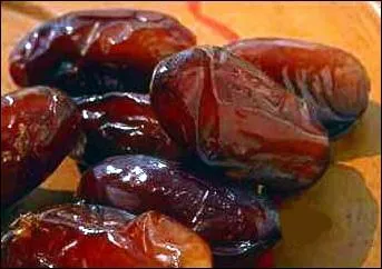 Quel nom porte ce dessert traditionnel du Nol provenal ?