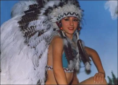 C'est au bout de son douzime film que la clbrit commence  frapper  sa porte. Il tient le rle du jeune frre de Scott Glenn dans ce western ralis par Lawrence Kasdan :