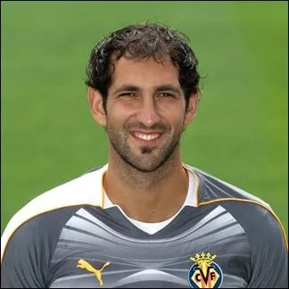 Qui est ce footballeur ?