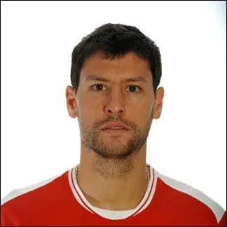 Qui est ce footballeur ?