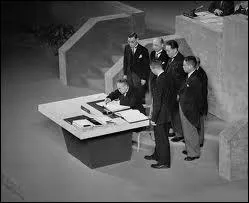 La fin de l'occupation amricaine au Japon fut dcide en 1951 lors de la signature du Trait de San Francisco entre le Japon et 47 nations allies. Qui tait alors le prsident des tats-Unis ?