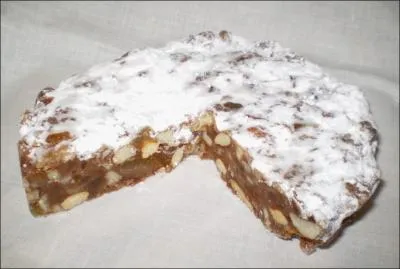 C'est un dessert italien traditionnel de Nol, n  Sienne, en Toscane. Son origine est trs ancienne :