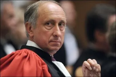 Le directeur adjoint de l' IGPN, Claude Bard, est aussi le directeur de quelle structure rattache  l' IGPN ?