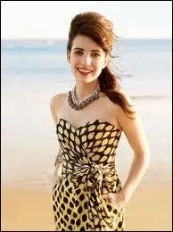 Qui est-elle par rapport  Julia Roberts ?