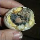 Dans quel pays peut-on dguster des baluts, oeufs de cane contenant un foetus dj form et cuit  la vapeur ?