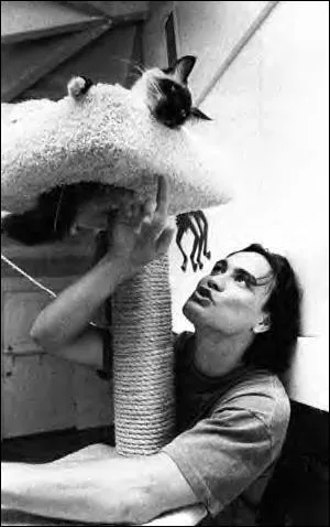 Par la suite, o dmnage-t-il avec sa famille ?