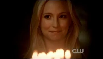 Comment meurt Caroline ? (Avant de devenir un vampire)