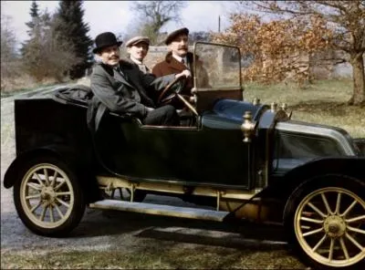 Dans la srie tlvise en co-production France-Belgique-Suisse diffuse de 1974  1983, quel est le titre de la chanson du gnrique ?