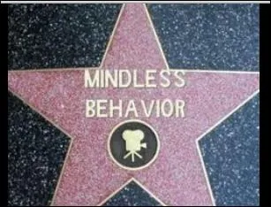 Quel est le titre de leur premier album ?