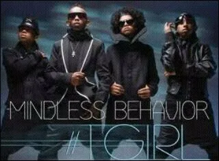 Comment s'appelle leur manager ?