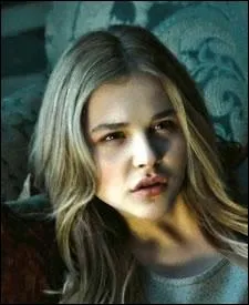 Comment s'appelle sa mre ?