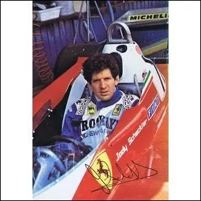En 2000 , il devient champion du monde sur Ferrari ; le dernier titre  pilote  de Ferrari ( Jody Scheckter ) datait de :