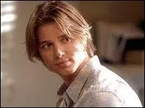 Comment s'appelle le frre d'Alison ?