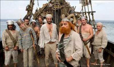 Barbe Rousse le pirate est :