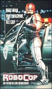 En quelle anne le film  RoboCop   est-il sorti ?