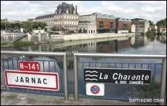 Je vous emmne  Jarnac, o les habitants se nomment les ...