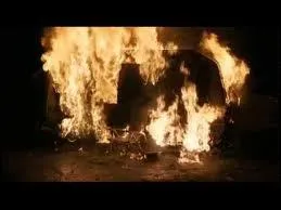 Dans quel film la chanson  Angel  de Massive Attack s'associe-t-elle parfaitement  cette scne dans laquelle on assiste  l'incendie criminel d'une caravane ?