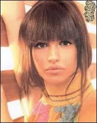 Qui est cette fille ?