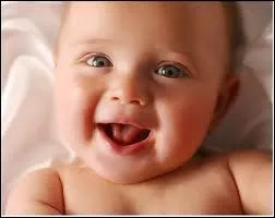 A la naissance, le bb voit...