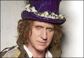 Il joue Mynt mais en ralit il s'appelle...