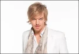 C'est l'autre personnage principal, Adam, qui s'appelle dans la ralit...