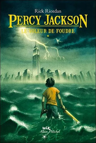 Dans Percy Jackson, avec qui est-il en conflit perptuel ?