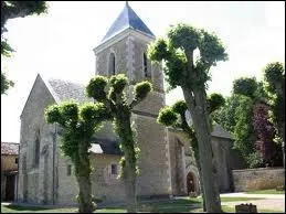 Quel est le nom des habitants de la commune de Charrais ?