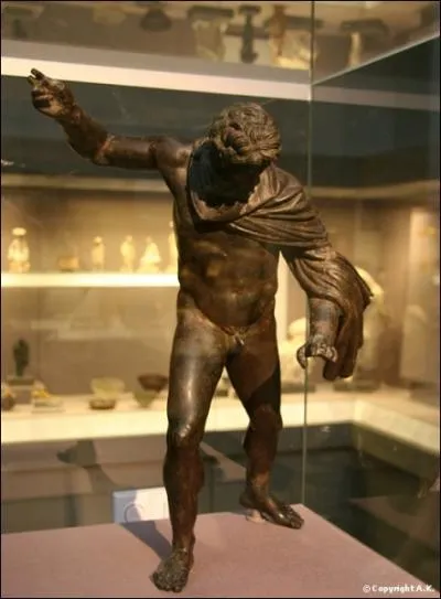 Cette statue d'Alexandre au British Museum le reprsente en tant que...