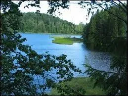 Le pays des 1000 lacs :