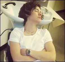 Qui pense que Harry est un petit bb ?