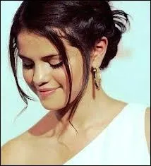 Elle n'a pas chant le gnrique de  Bonne chance Charlie .