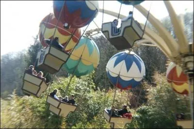 Combien de nacelles y a-t-il dans ce mange ?