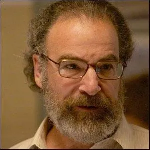 Quel acteur jouait dans la srie  Esprit criminel  avant d'apparatre dans Homeland dans le rle de Saul Berenson ?