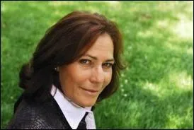 Tte haute, mme devant Khadafi