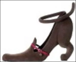 Qui cire les pompes ?